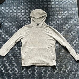 Lulu lemon double knit hoodie. Zipper pocket. Hardly worn, very good condition.